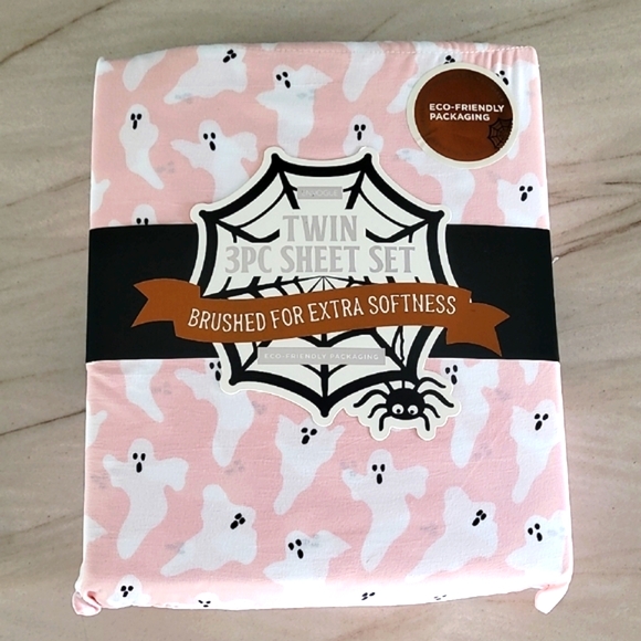 Envogue Pink Ghost Twin Sheet Set - Picture 1 of 2
